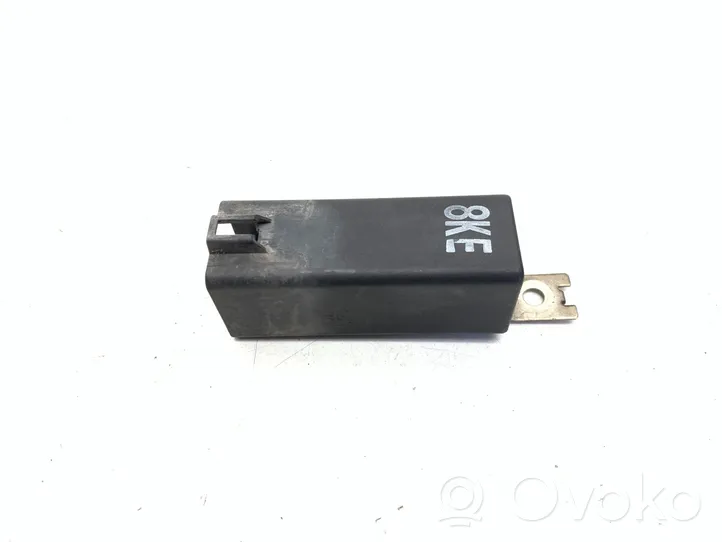 Jaguar XK8 - XKR Coolant fan relay LJA6702AA