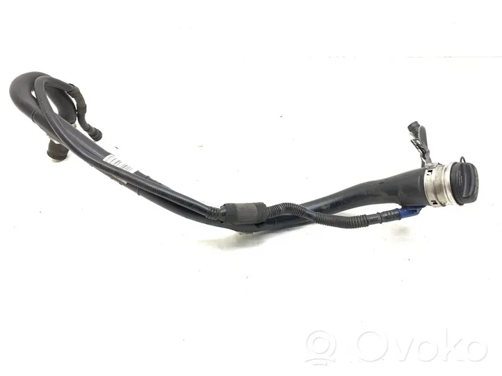 BMW 7 F01 F02 F03 F04 Tubo del cuello de del depósito de combustible 13155H00392