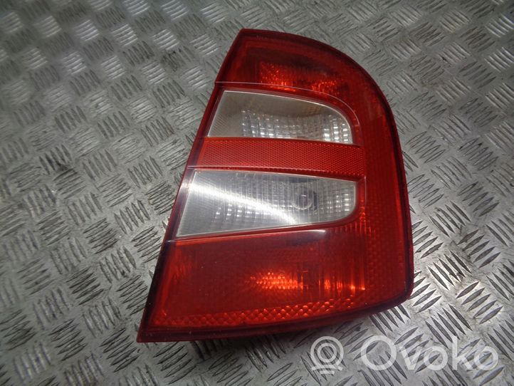 Skoda Fabia Mk1 (6Y) Lampy tylne / Komplet 6Y6945096B