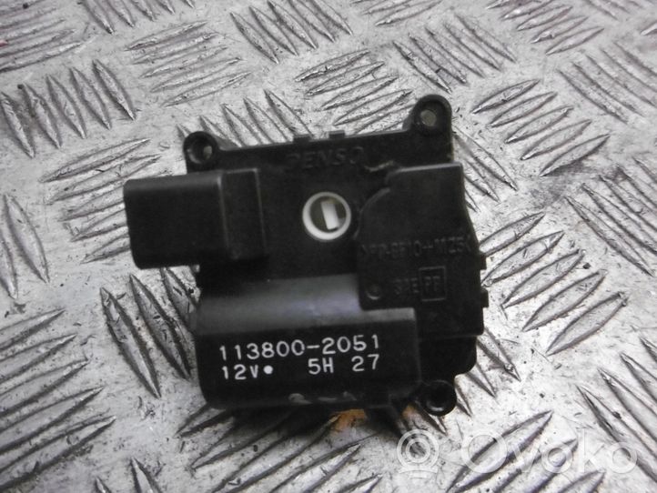 Toyota Avensis T250 Motorino attuatore ricircolo aria dell’A/C 113800-2051