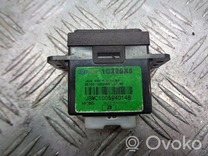 KIA Rio Câble adaptateur AUX 96120-1G200X5