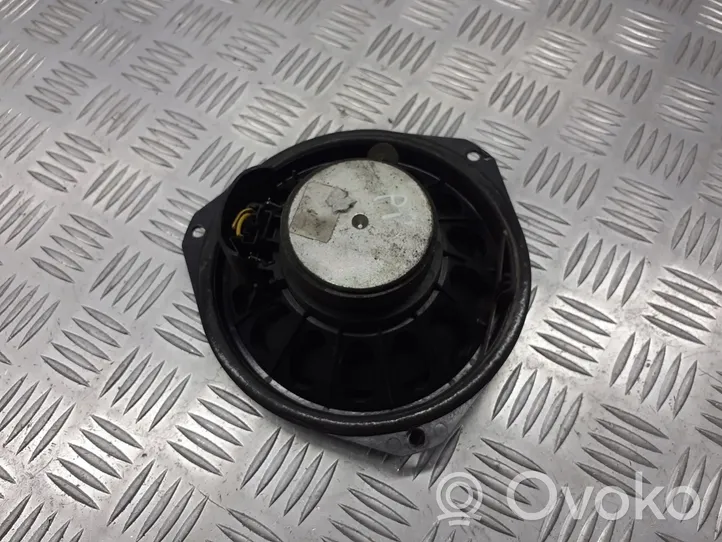 Opel Zafira B Enceinte subwoofer 24423552