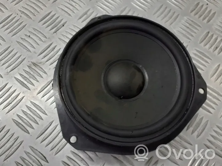 Opel Zafira B Enceinte subwoofer 24423S52