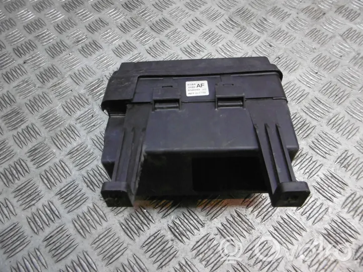 Chevrolet Lacetti Fuse box cover J200AF