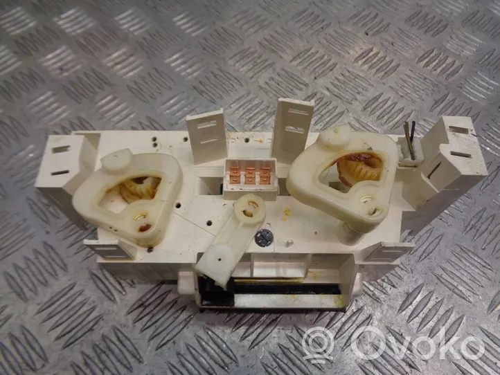 Opel Agila A Interior fan control switch 74400-83E30