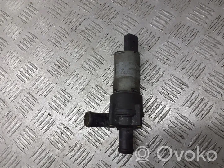 Seat Alhambra (Mk1) Pompe à eau de liquide de refroidissement 1J0965561A