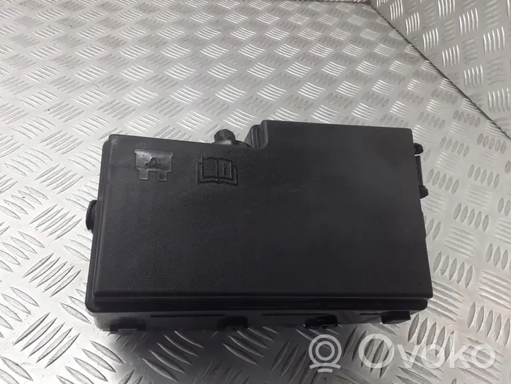 Ford Focus C-MAX Fuse box cover 3M5T-14K733