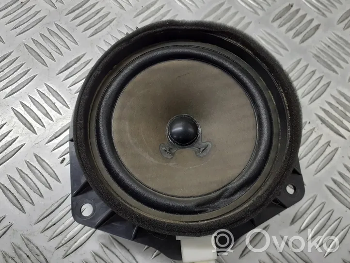 Toyota Yaris Subwoofer altoparlante 86160-52030