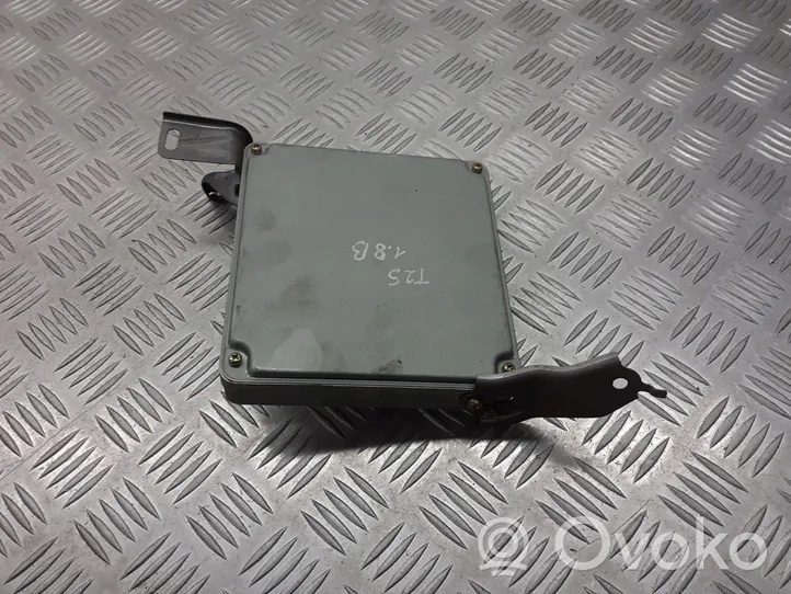 Toyota Avensis T250 Centralina/modulo motore ECU 89661-05590