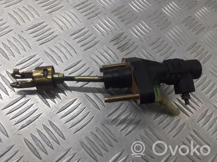 Toyota Corolla E120 E130 Pomocniczy cylinder łożyska wciskowego sprzęgła 