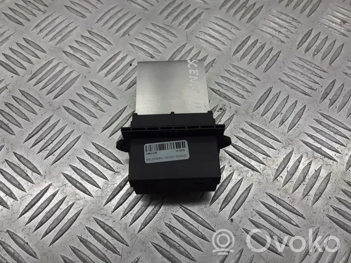 Renault Scenic II -  Grand scenic II Heater blower fan relay 