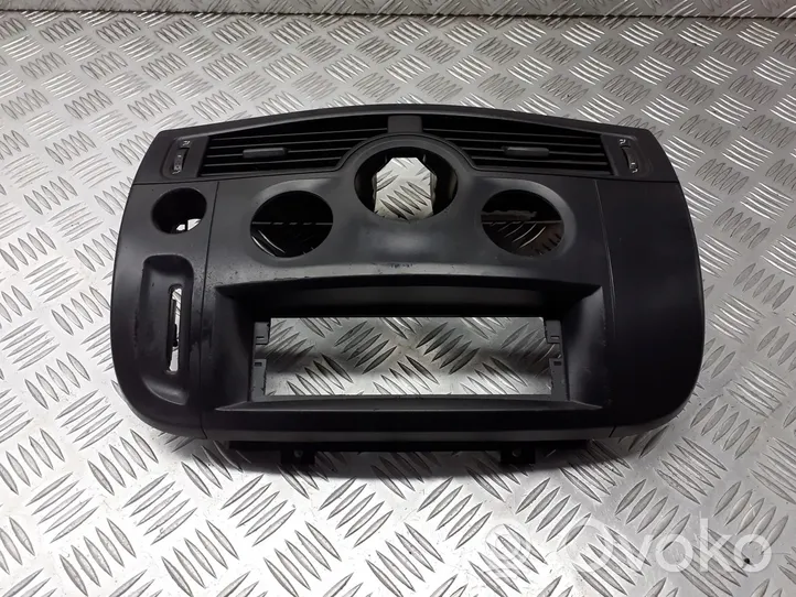 Renault Scenic II -  Grand scenic II Dashboard side air vent grill/cover trim 8200140713