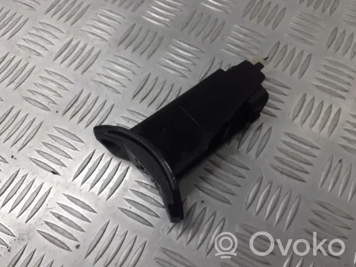 Opel Vectra C Degalų bako dangtelio spyna 330337437