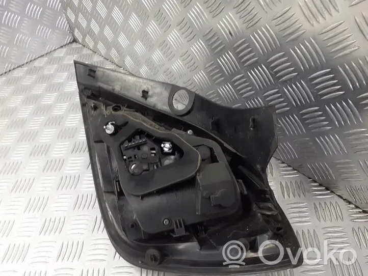 Opel Astra H Lampa tylna 13222324