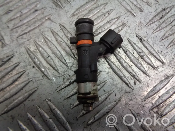 Nissan Micra Fuel injectors set 16600AX200