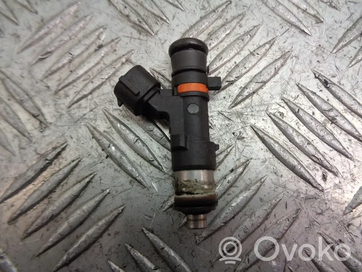 Nissan Micra Fuel injectors set 16600AX200