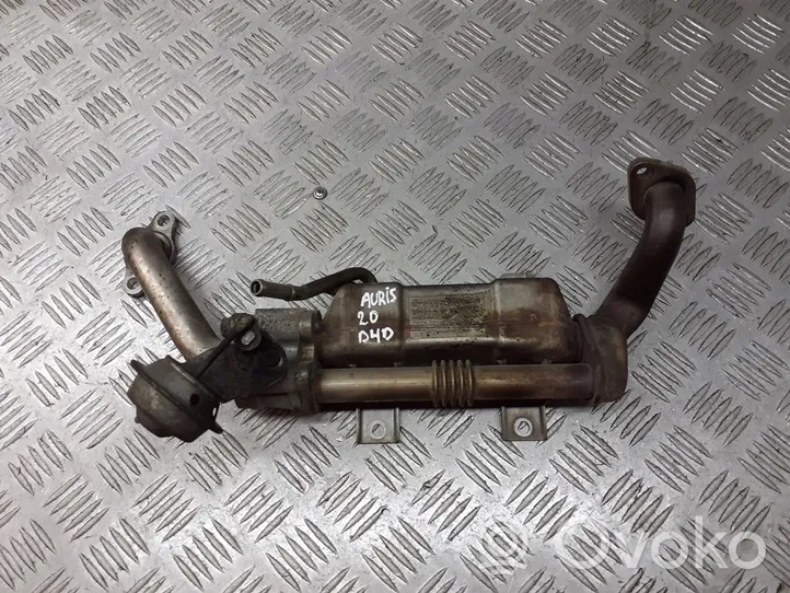 Toyota Auris 150 EGR-venttiilin/lauhduttimen kiinnike 25680-0R030