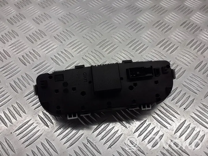 Mercedes-Benz C W203 Interruptor de control del ventilador interior A2038300785