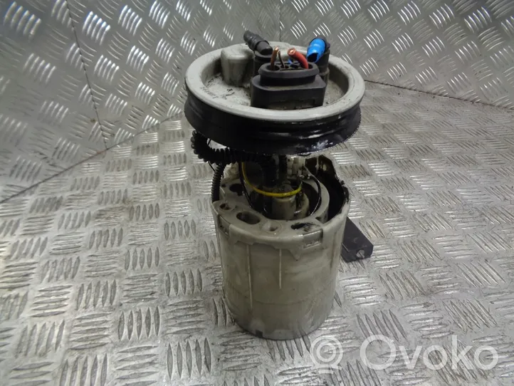 Volkswagen Polo IV 9N3 Mechanical fuel pump 6N0919050