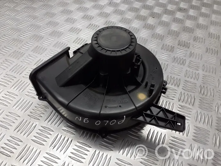 Volkswagen Polo IV 9N3 Moteur de ventilateur porte avant 6Q1819015C