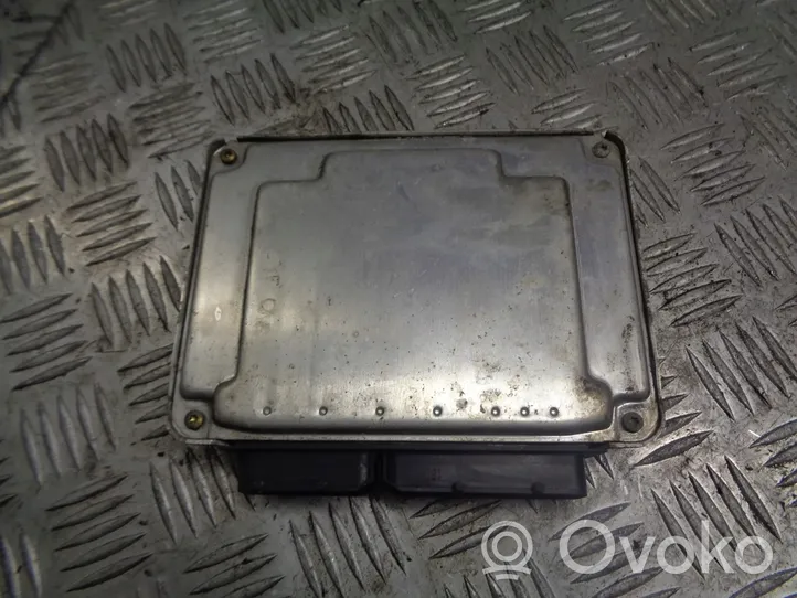 Volkswagen Polo IV 9N3 Unité de commande, module ECU de moteur 045906019AB