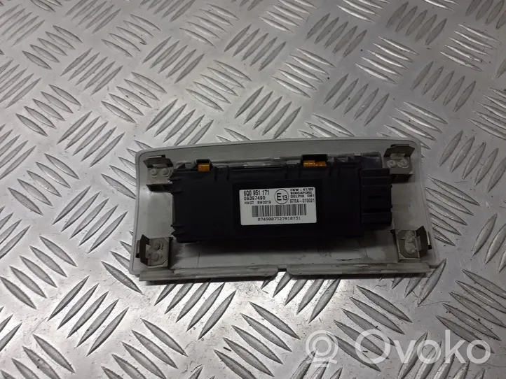 Volkswagen Polo IV 9N3 Boîtier module alarme 6Q0951171