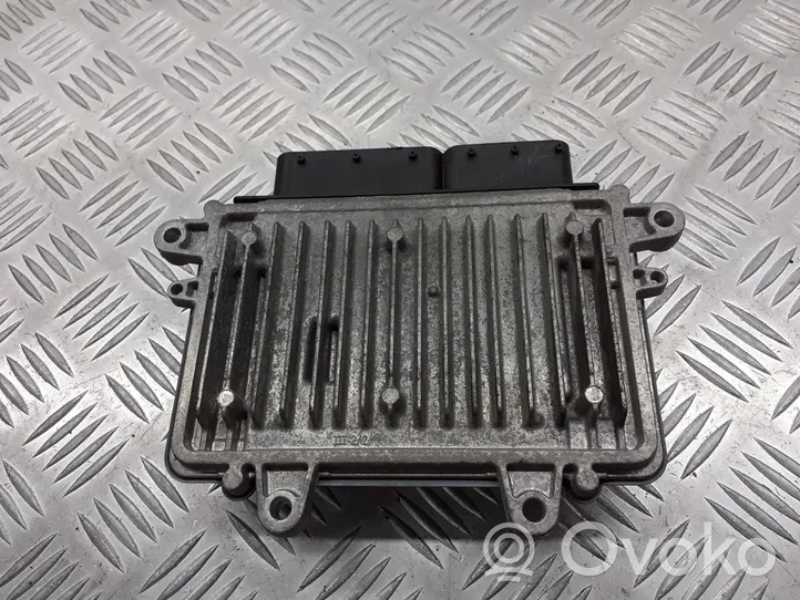 Mercedes-Benz A W169 Unité de commande, module ECU de moteur A6401503734