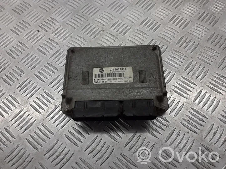 Volkswagen Polo IV 9N3 Centralina/modulo motore ECU 03E906033L