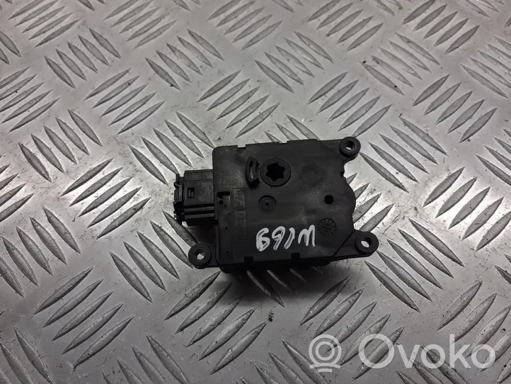 Mercedes-Benz A W169 Moteur actionneur de volet de climatisation A1698203042