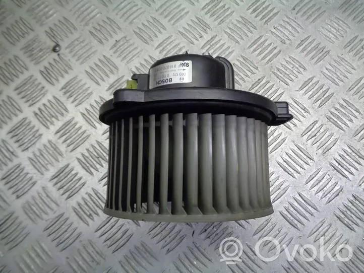 Volvo S40, V40 Moteur de ventilateur porte avant 0130111191