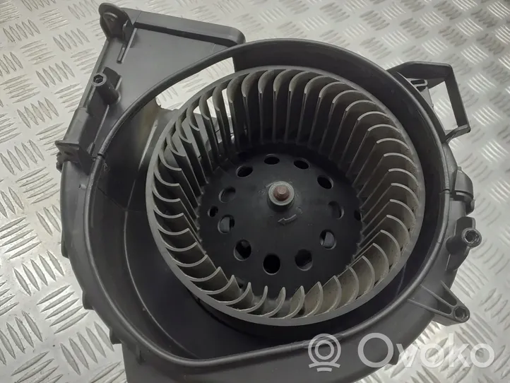 Renault Megane III Moteur de ventilateur porte avant T1001188G