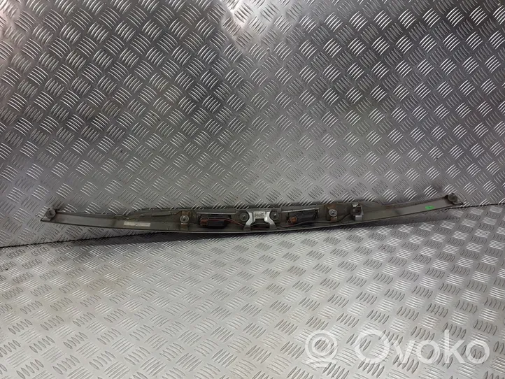 Opel Zafira B Becquet de lunette arrière 13137862