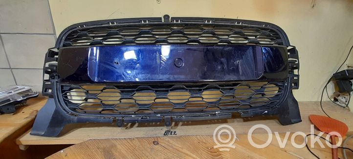 Citroen C3 Picasso Maskownica / Grill / Atrapa górna chłodnicy 