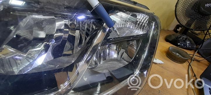 Dacia Duster II Lampa przednia 