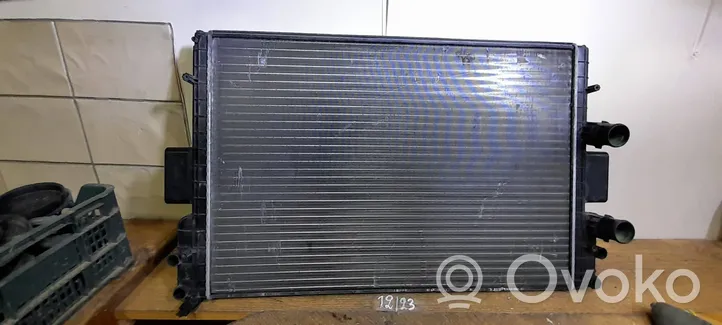 Iveco Daily 4th gen Radiateur de refroidissement 