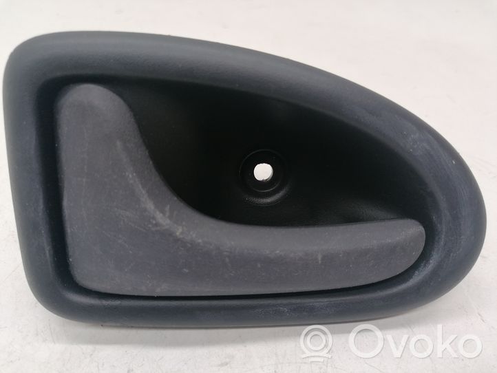 Opel Vivaro Poignée intérieure hayon de chargement 7700423887