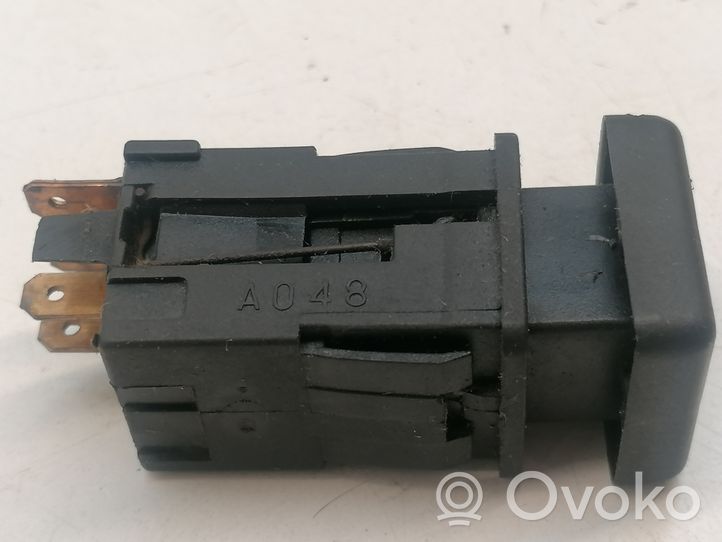 Peugeot Boxer Przycisk / Przełącznik ogrzewania szyby przedniej / czołowej A048