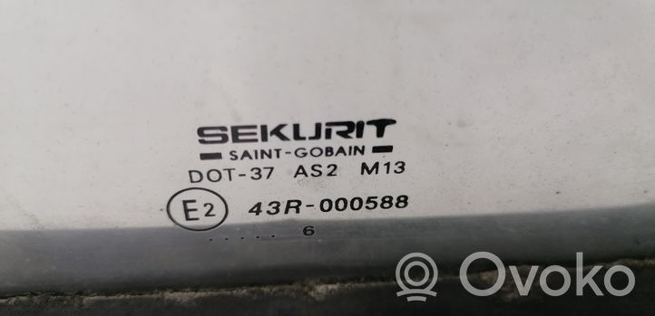 Fiat Ducato Szyba boczna karoseryjna środkowa 43R000588