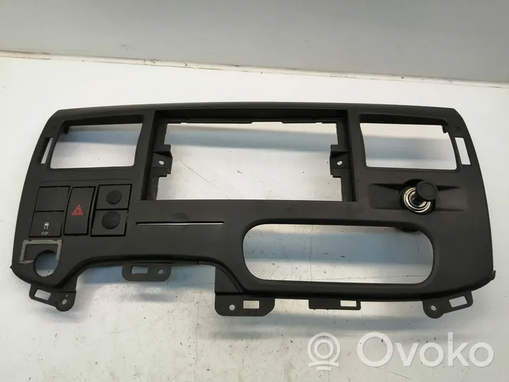 Ford Transit Verkleidung Armaturenbrett Cockpit Mitte 6C11V047A04AW