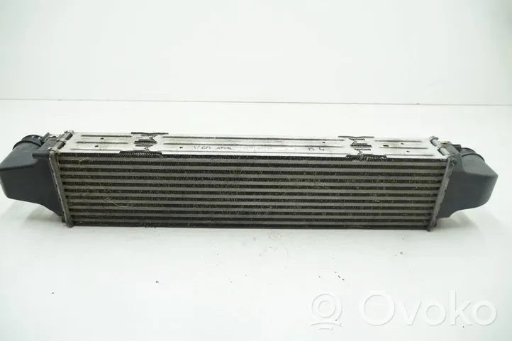 Volvo V60 Chłodnica powietrza doładowującego / Intercooler 31338236