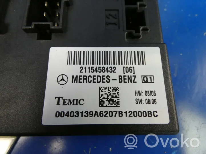 Mercedes-Benz CLS C219 Komforto modulis 2115458432