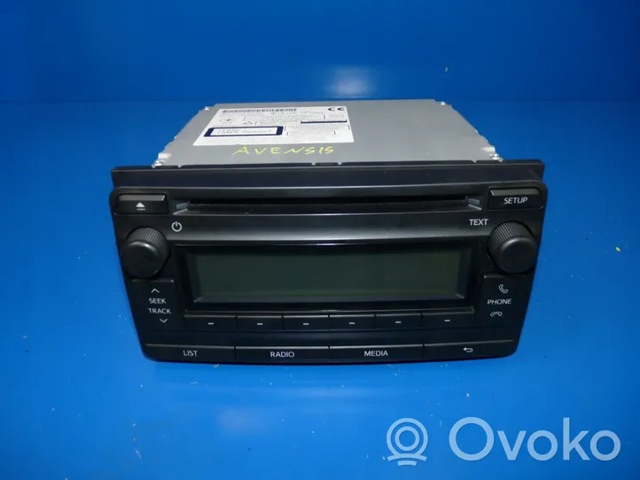 Toyota Avensis T270 Panel / Radioodtwarzacz CD/DVD/GPS 8612005240