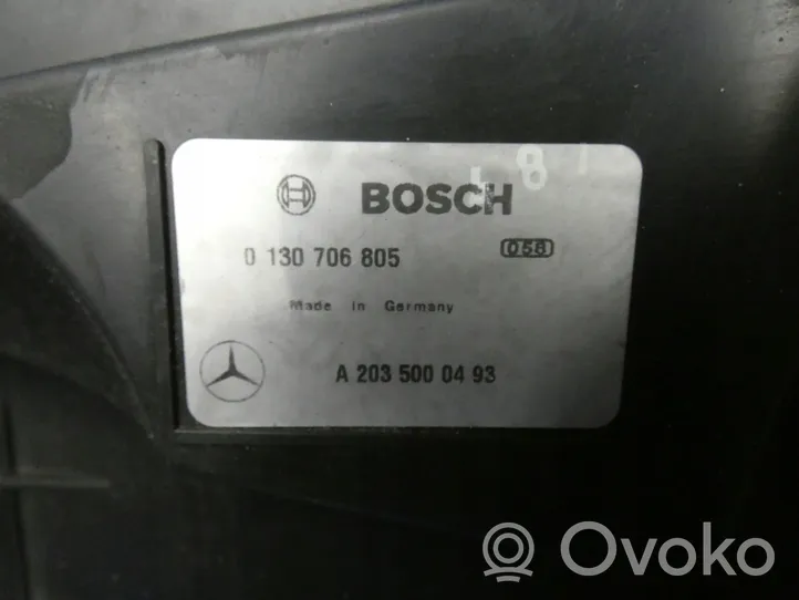 Mercedes-Benz SLK R171 Jäähdyttimen jäähdytinpuhallin A2035000493