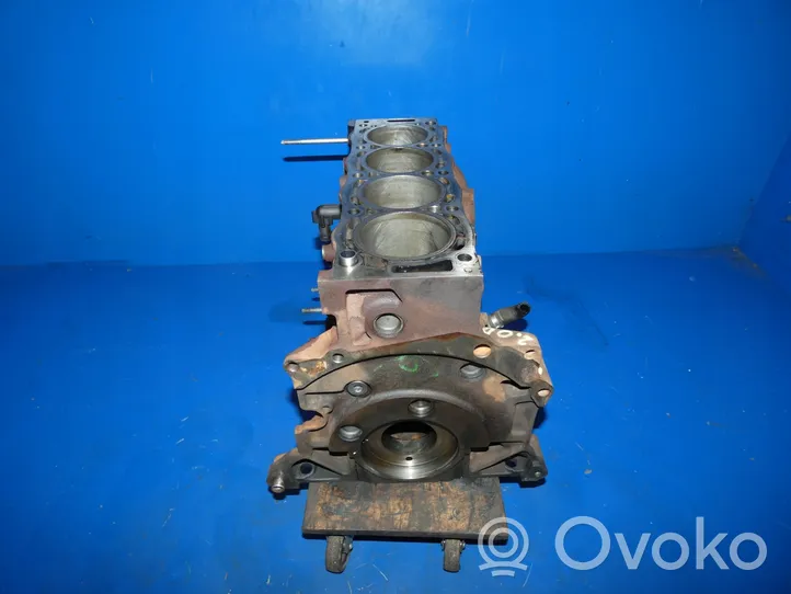 Volvo V70 Engine block D4204T