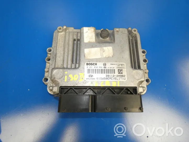 Hyundai i30 Engine control unit/module 391122A982