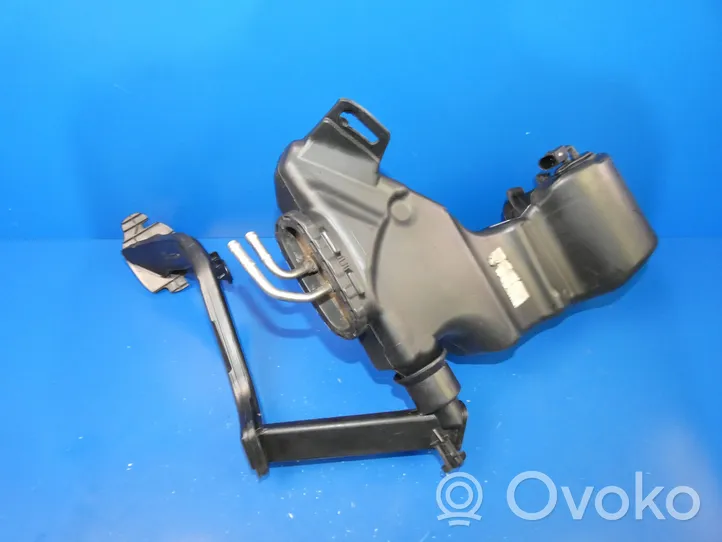 Mercedes-Benz C W205 Windshield washer fluid reservoir/tank A2058600360