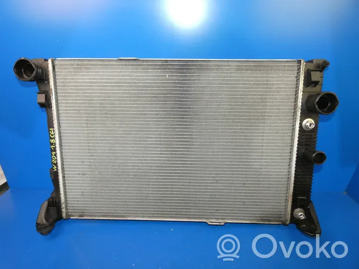 Mercedes-Benz C W204 Dzesēšanas šķidruma radiators A2045002203