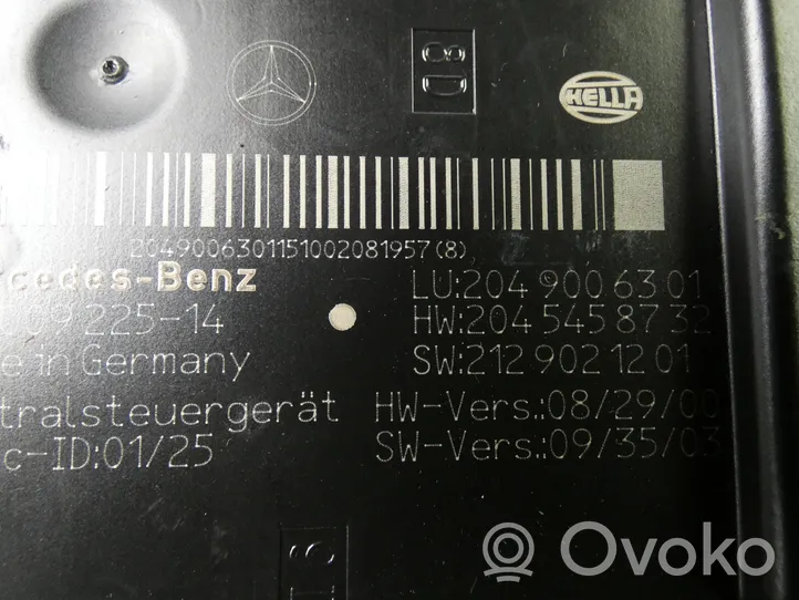 Mercedes-Benz C W204 Skrzynka bezpieczników / Komplet 2049006301