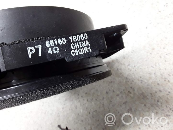 Lexus RX 450H Takaoven kaiutin 8616078060