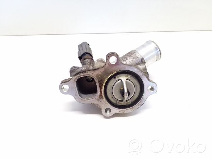 Nissan X-Trail T30 Boîtier de thermostat / thermostat 